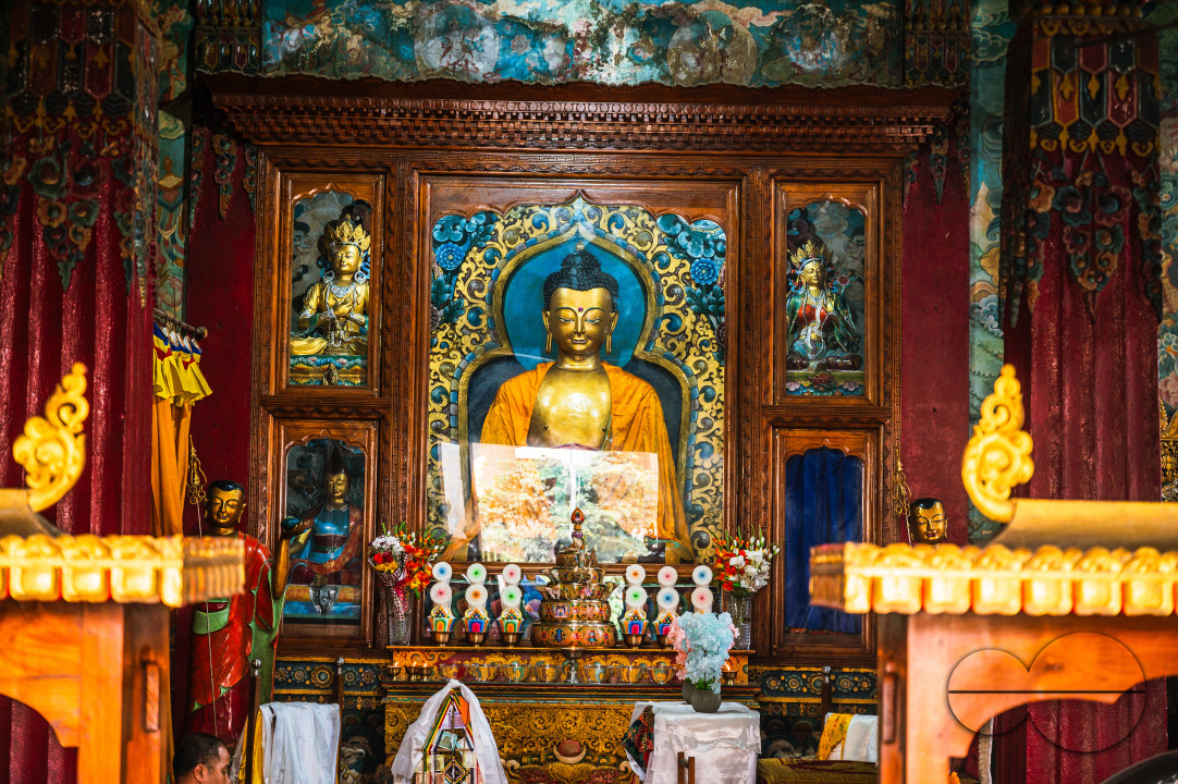 Buddhism - Salugara Monastery