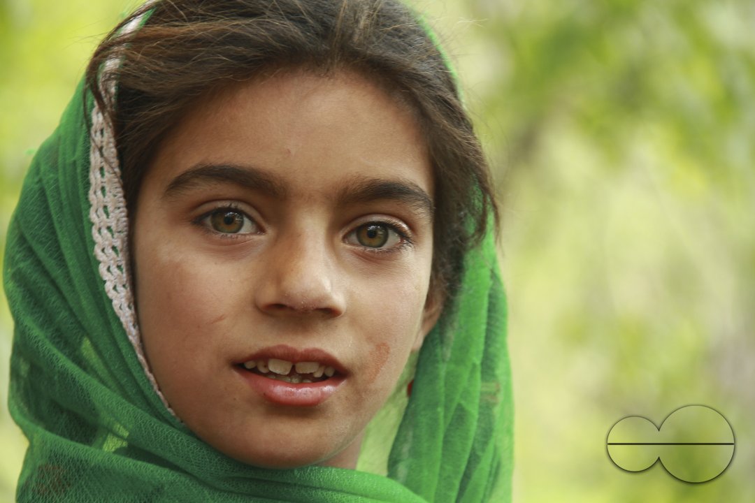 Street Photo of a nomad girl