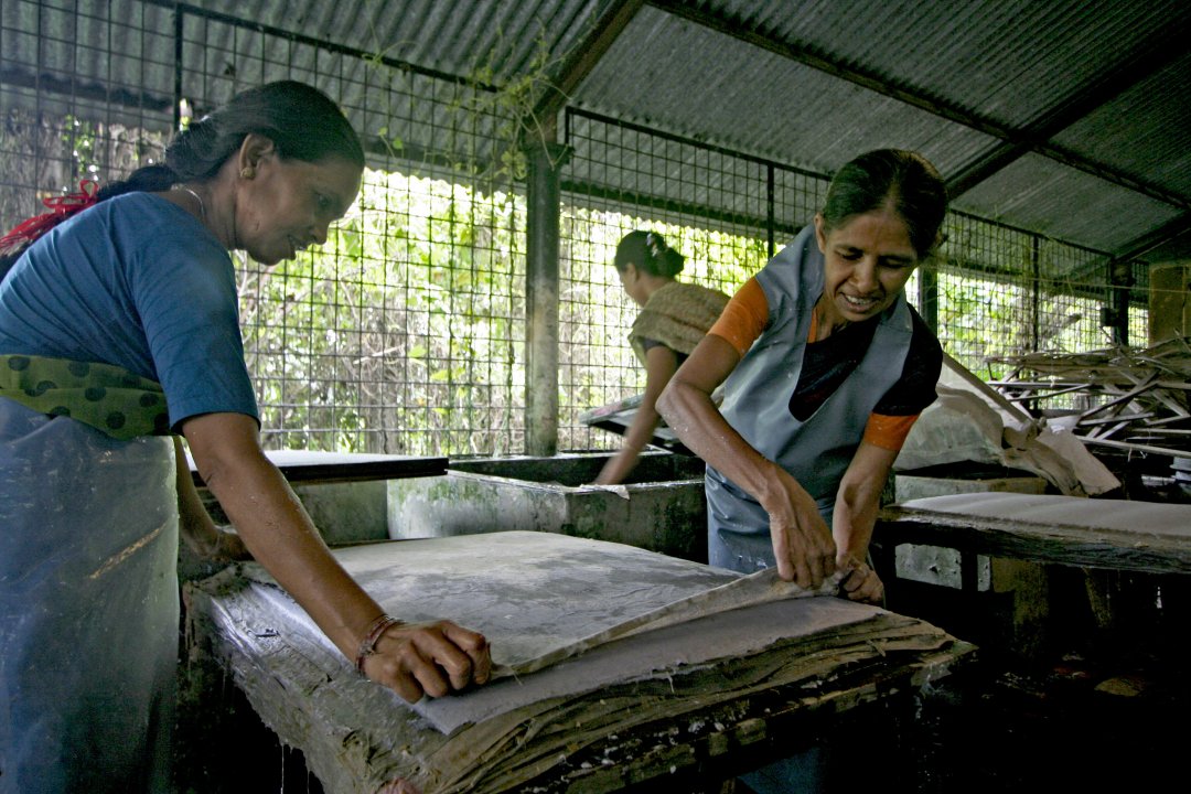 Garment sector trade unions demands clear up salaries and bonuses by Sep 16