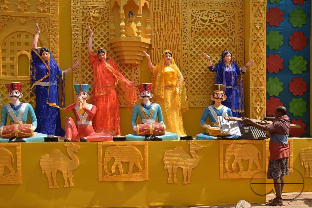 PANDAL MAKING AHEAD OF DURGA PUJA