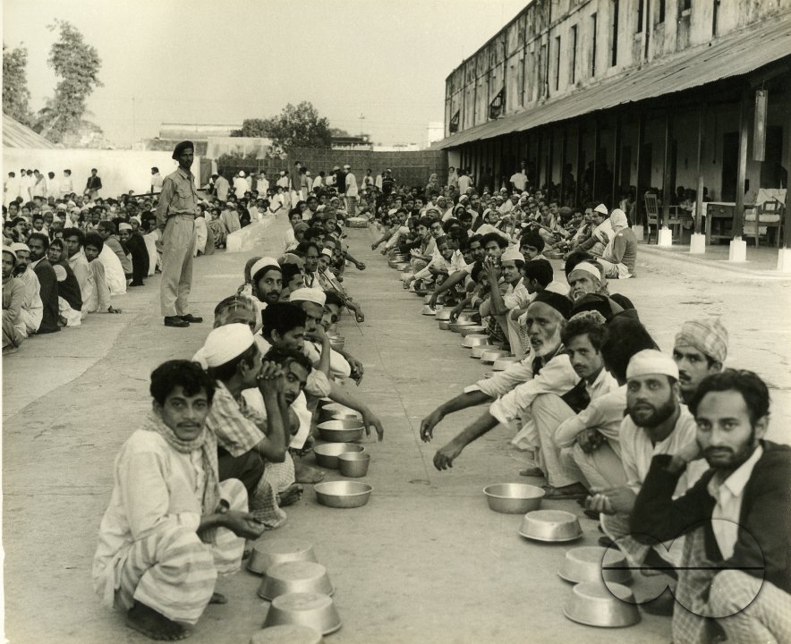 MWC008569