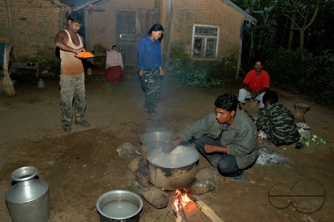 MWC08243