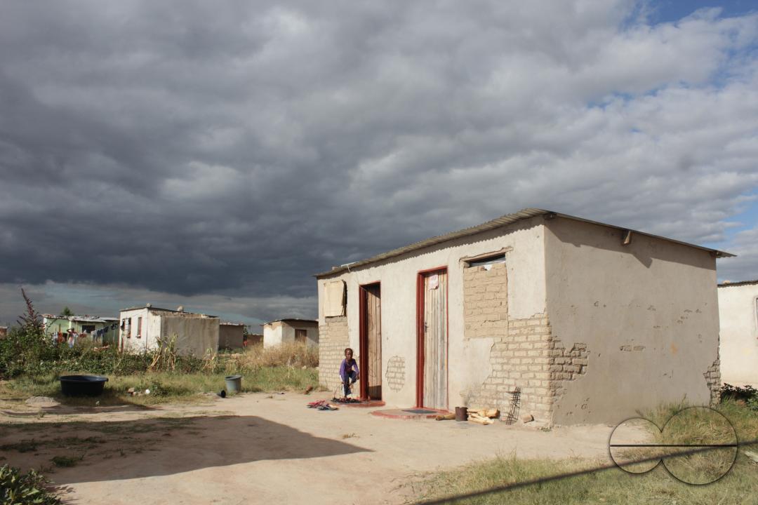 MWC045096