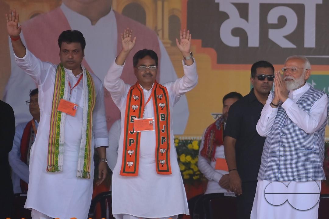 Prime Minister Narendra Modi is felicitated by Tripura Chief Minister Dr