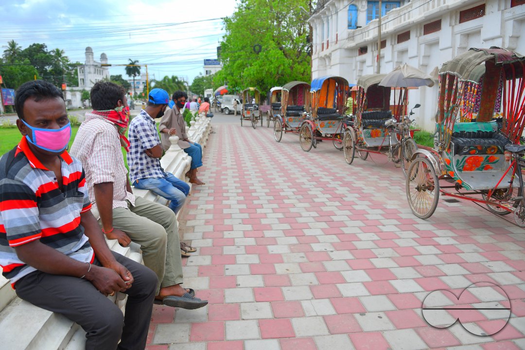 Police Seized Rikshwa during lockdown