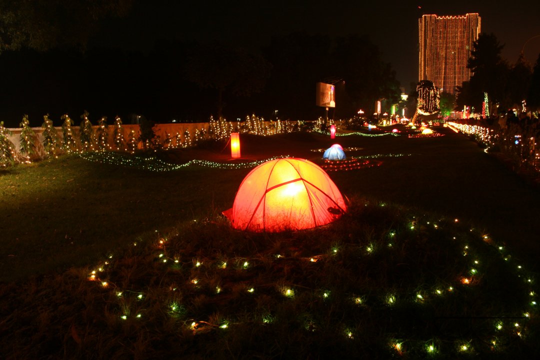 MWC08679