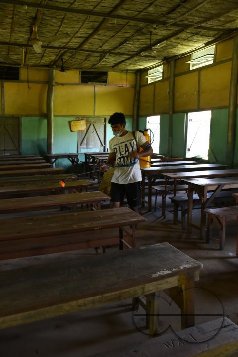 MWC032534