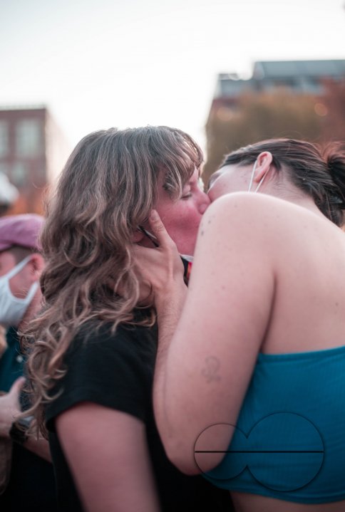 MWC034067