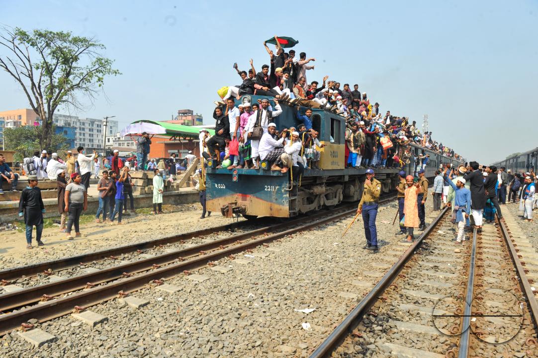 Thousands of Muslim devotees are returning home on an overcrowded train after attending the final prayer of Bishwa Ijtema 2nd phase, which is considered the world's second-largest Muslim gathering after Hajj in Mecca