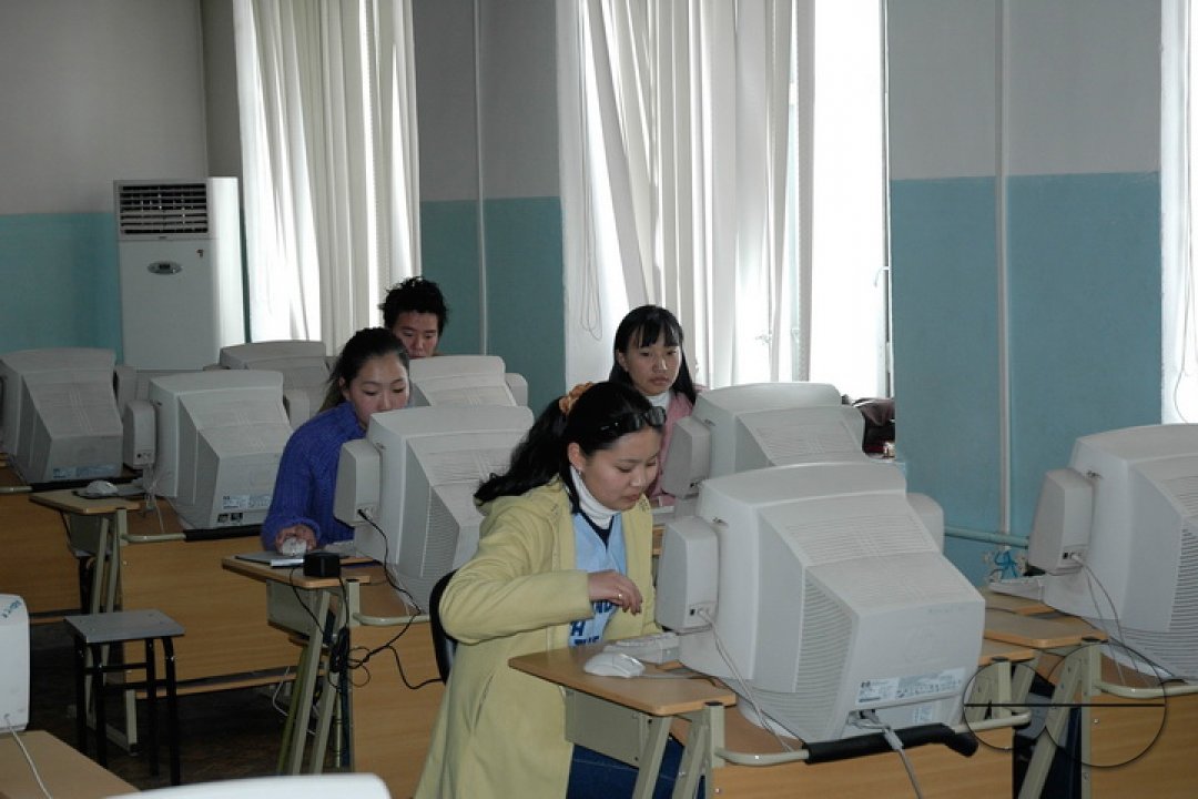MWC020807b
