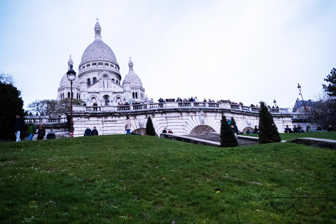 MWC055631