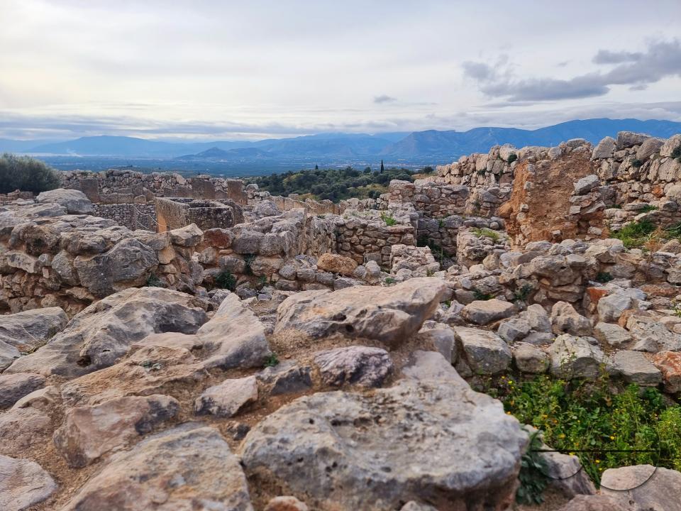 The Archaeological site of Kolonna is located on a small peninsula between Aegina and the town's closest beach