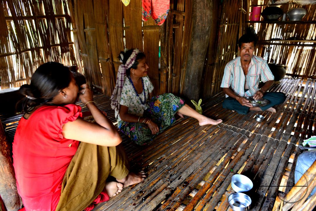 Totos are one of the most primitive communities in the world and this isolated tribal group resides only in Totopara at the foot of the Himalayas just to the borderline between West Bengal and Bhutan