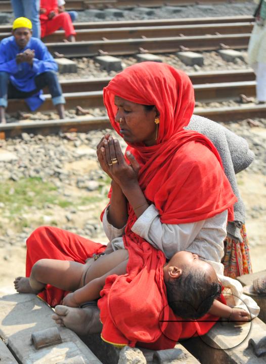 Muslim devotees offer prayers at the Akheri Munajat or final prayers during the Biswa Ijtema 2nd phase, an annual congregation of Muslims in Tongi, the outskirts of Dhaka, Bangladesh.