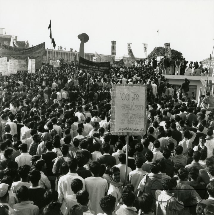 MWC008323