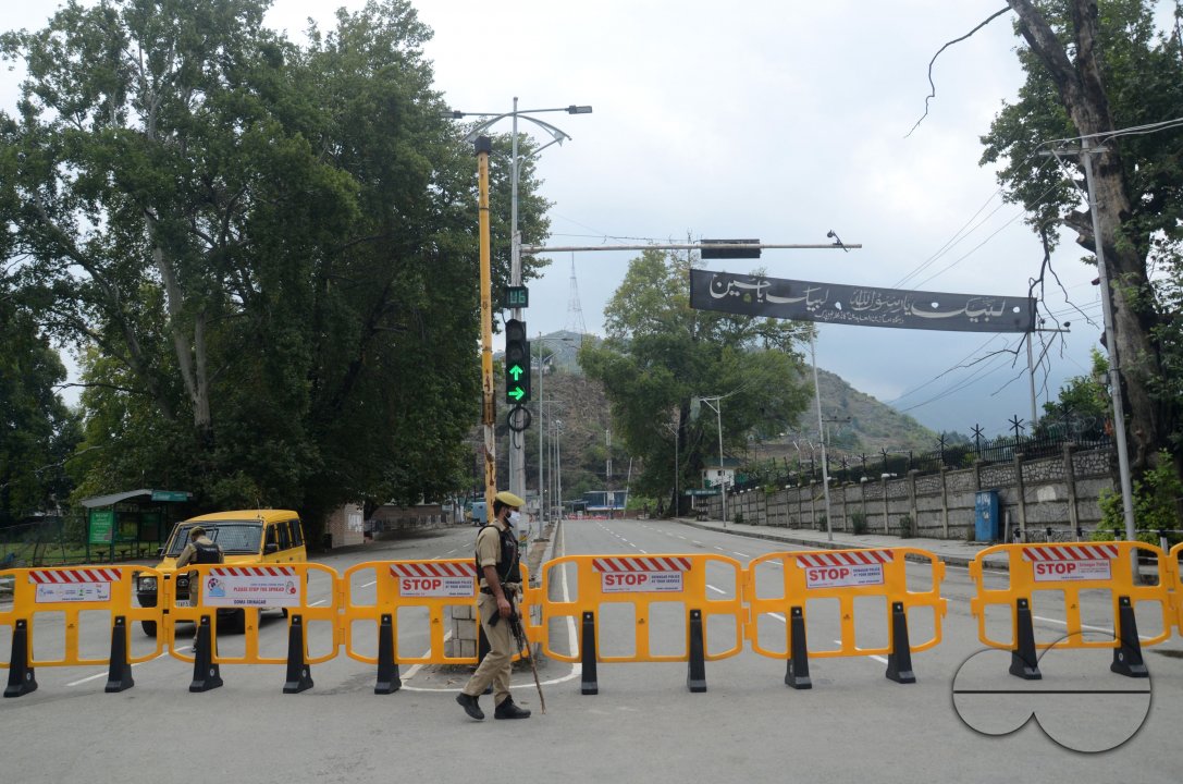 MWC032063