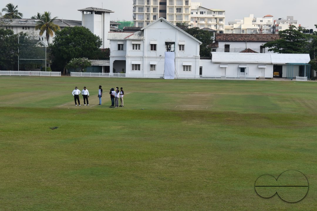 MWC037047