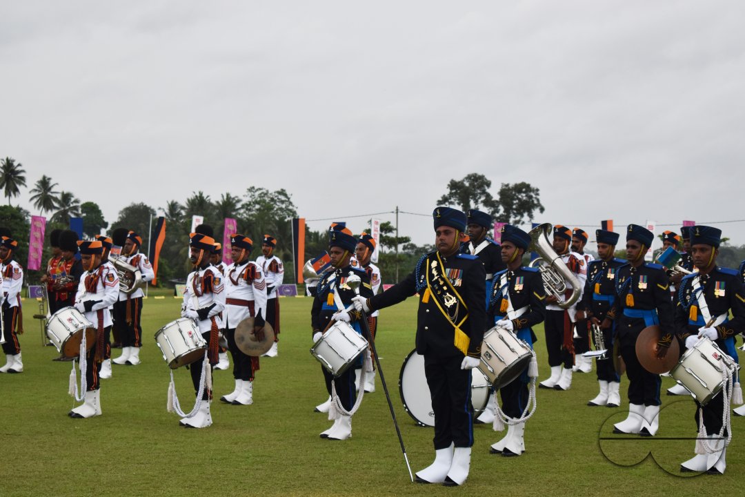 MWC041035