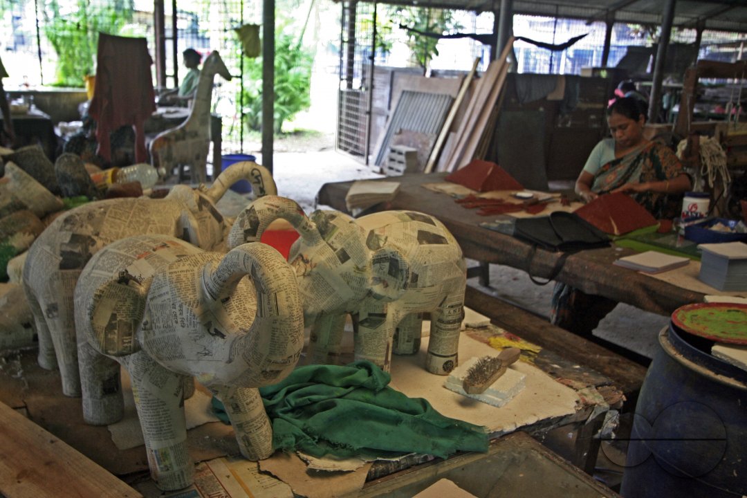 Garment sector trade unions demands clear up salaries and bonuses by Sep 16