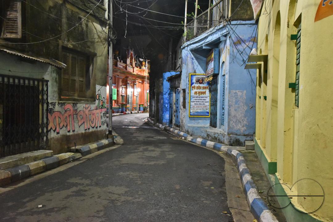 MWC044012