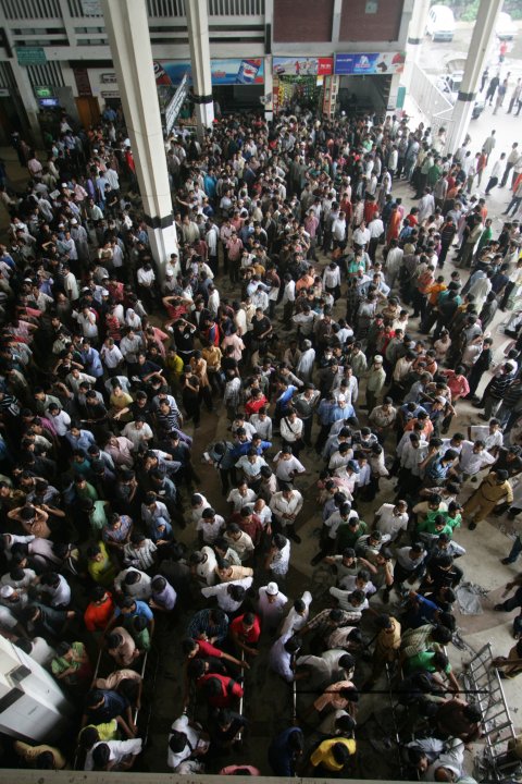 Garment sector trade unions demands clear up salaries and bonuses by Sep 16