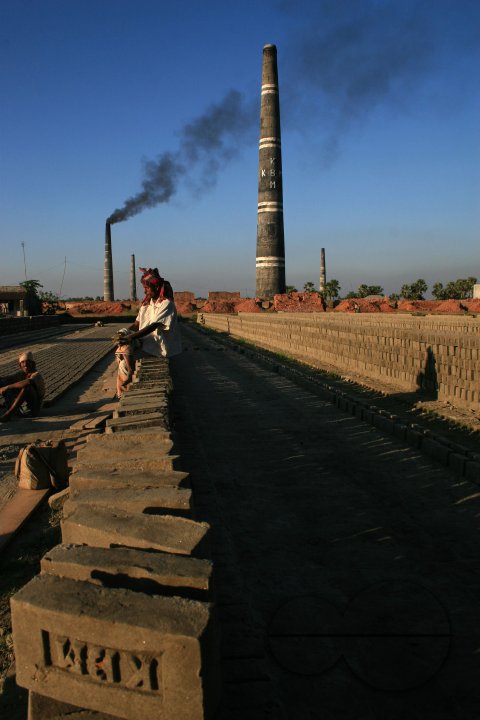 Brick fields polluting air