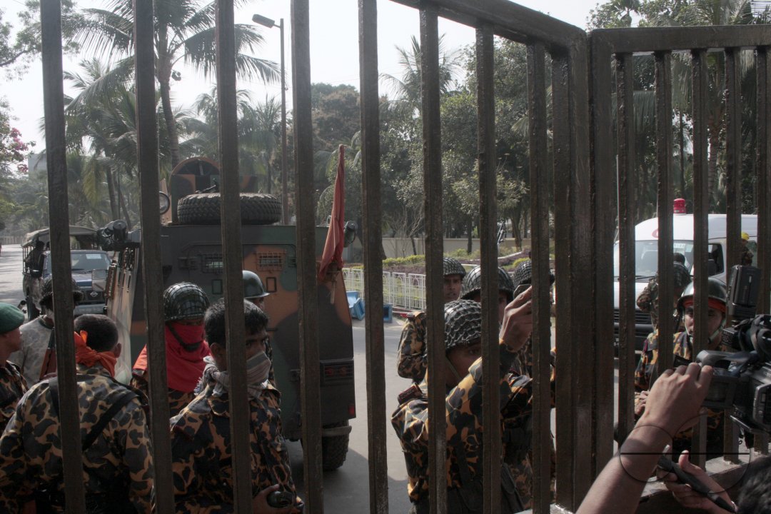 Army took over the BDR headquarter.