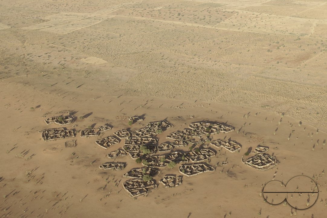 MWC009829