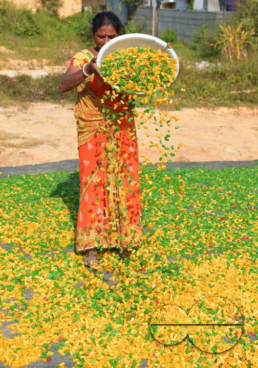 MWC052251