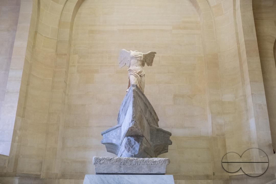 MWC048874
