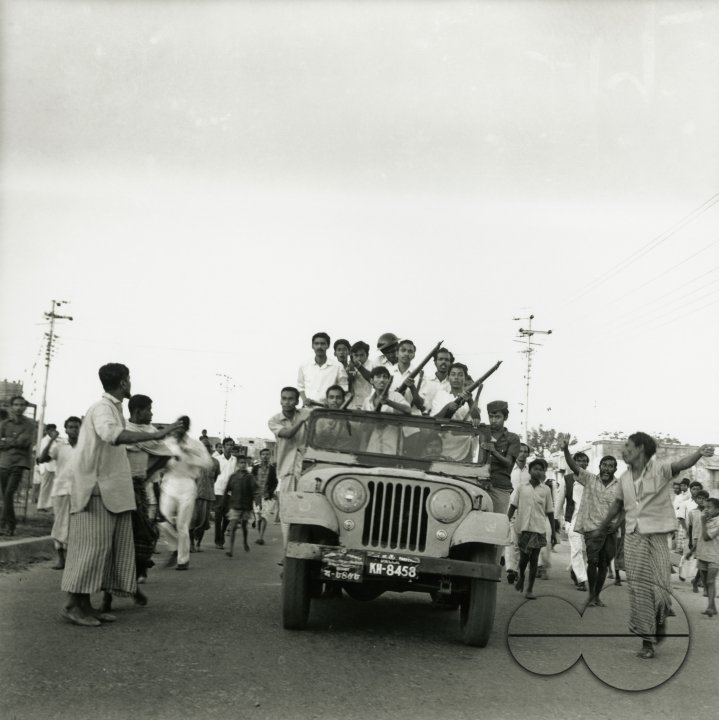 MWC008381