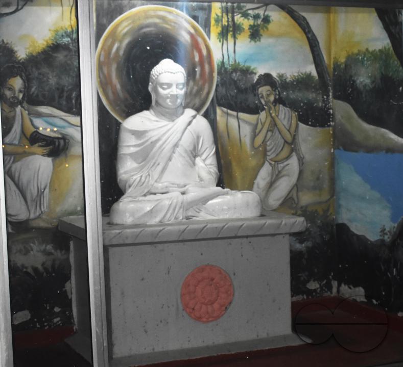 MWC048230