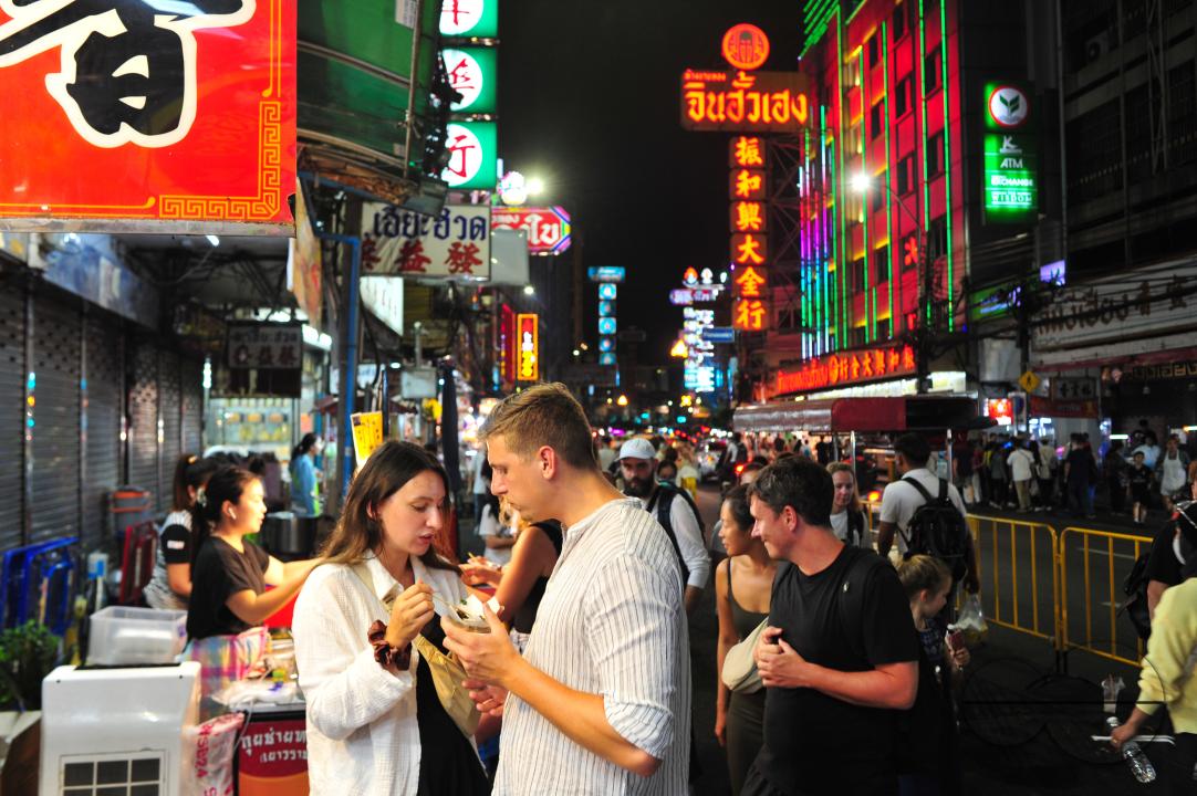 Chinatown in Bangkok is one of the largest Chinatowns in the world, and is renowned for its incredible shopping and tantalizing cuisine