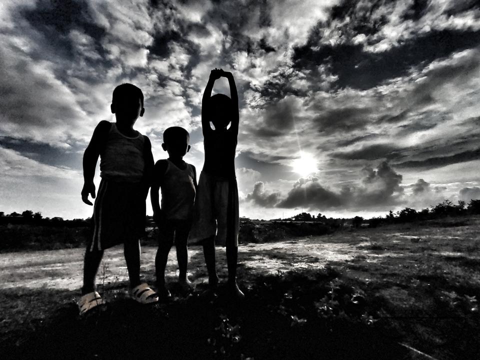 The Rohingya are a Muslim ethnic minority group who have lived for centuries in predominantly Buddhist Myanmar and are not recognized as an official ethnic group and have been denied citizenship, making them the worldâs largest stateless population