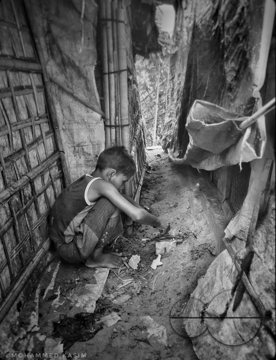 The Rohingya are a Muslim ethnic minority group who have lived for centuries in predominantly Buddhist Myanmar and are not recognized as an official ethnic group and have been denied citizenship, making them the worldâs largest stateless population