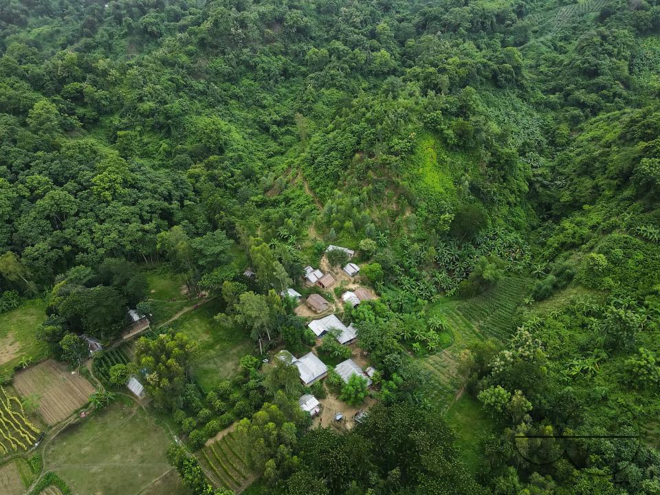 MWC051671