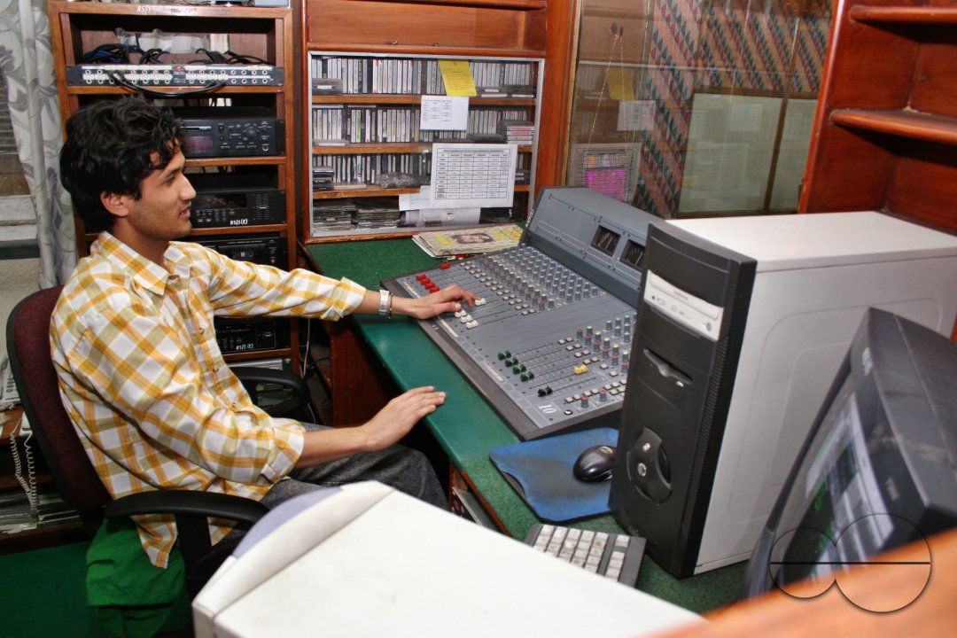 MWC08523