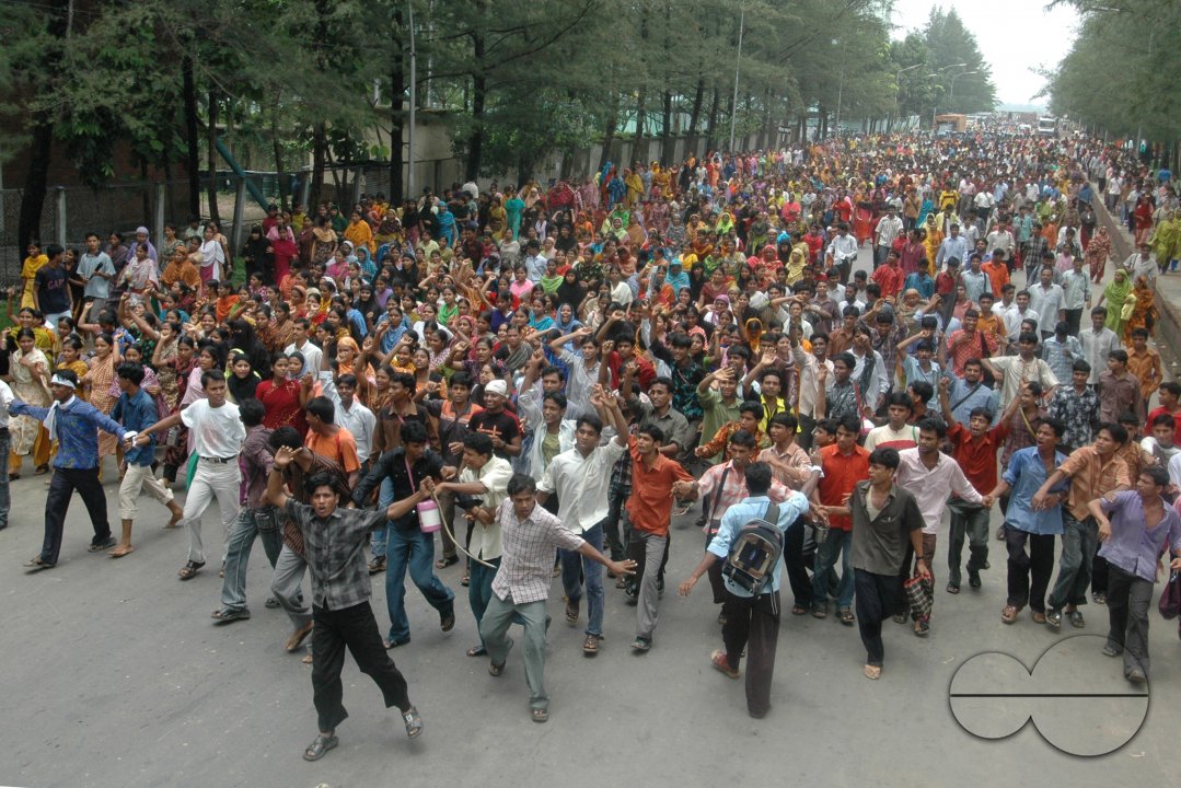 MWC08385
