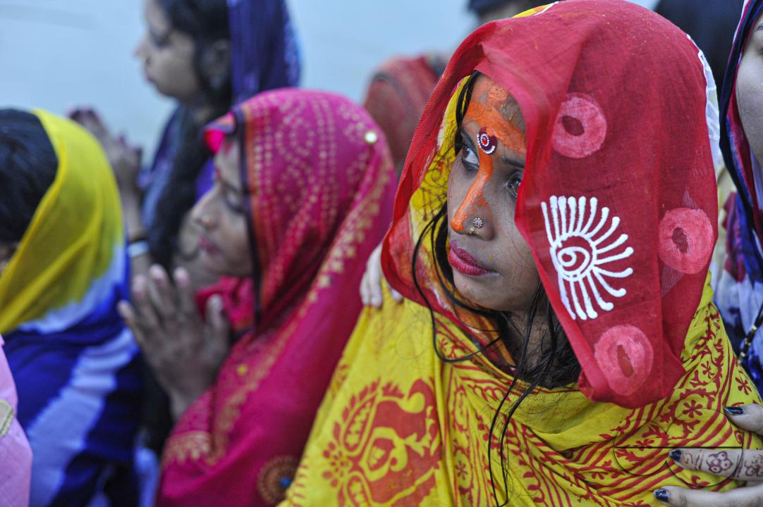 MWC044595