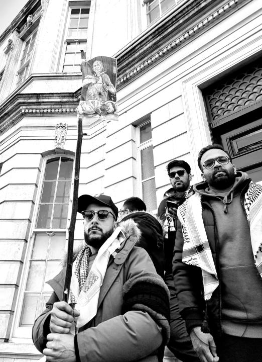 Over 300,000 Pro-Palestinians marched from Hyde Park to the USA embassy in London, on the afternoon of 11th November 2023, protesting against the war and urging an immediateÂ ceasefire