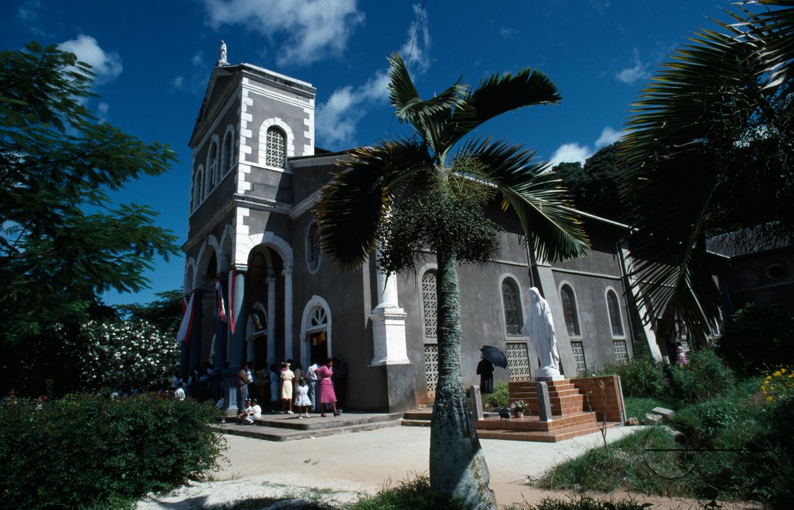 MWC024139