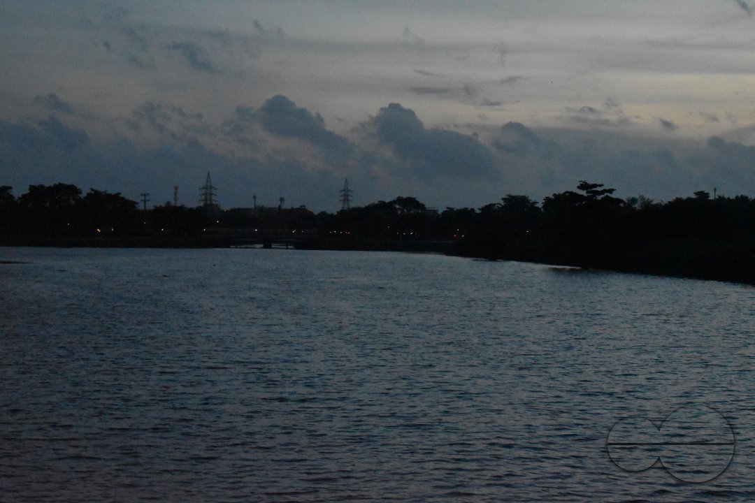 MWC040687
