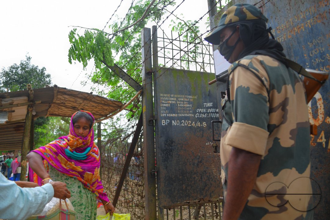 People, who lives in zero line, getting ration during lockdown
