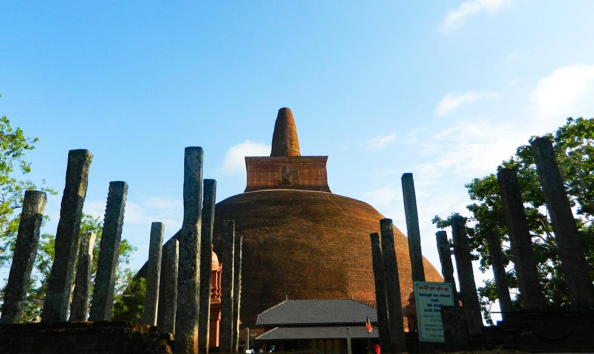 MWC052704