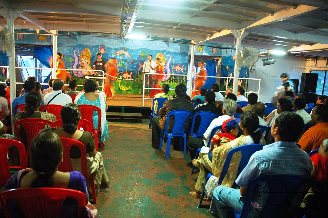MWC059305