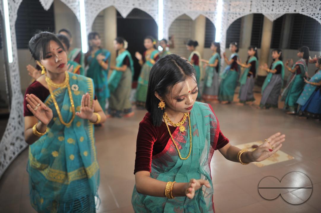 The manipuri community dancing with their traditional dresses