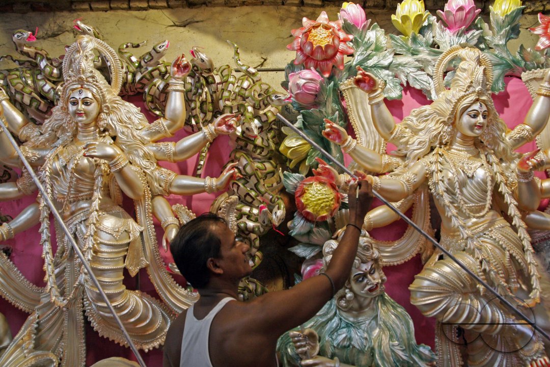 Idol makers are busy to preparing Durga