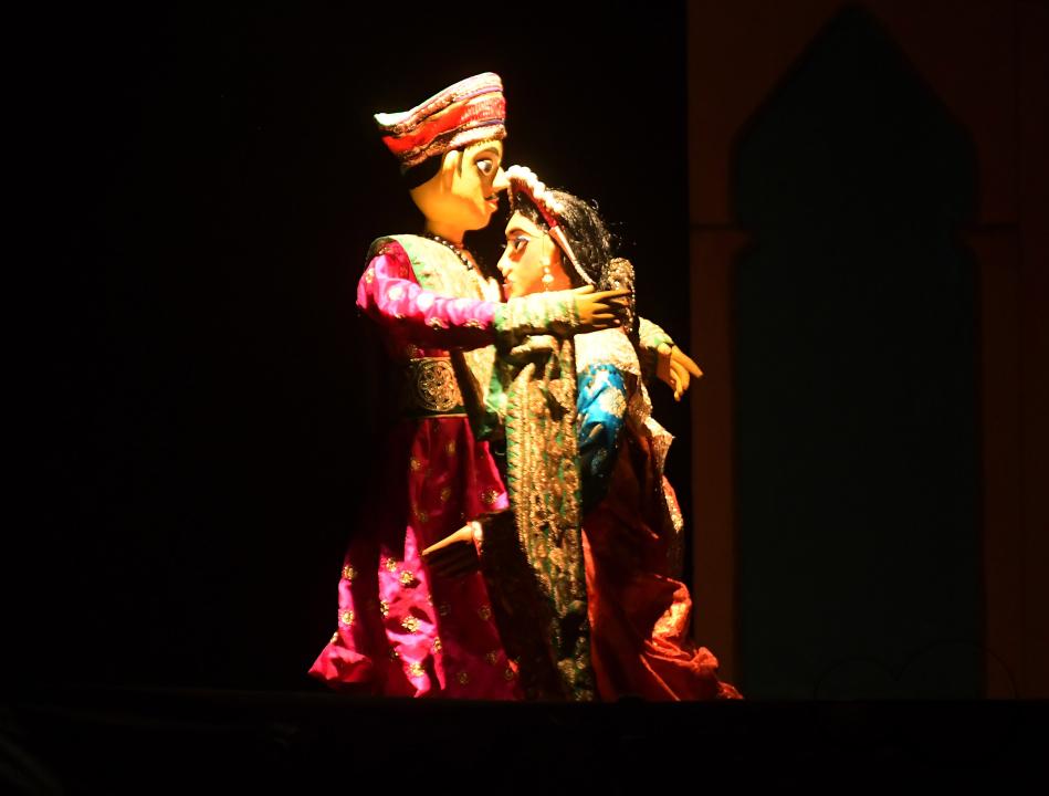 MWC046602