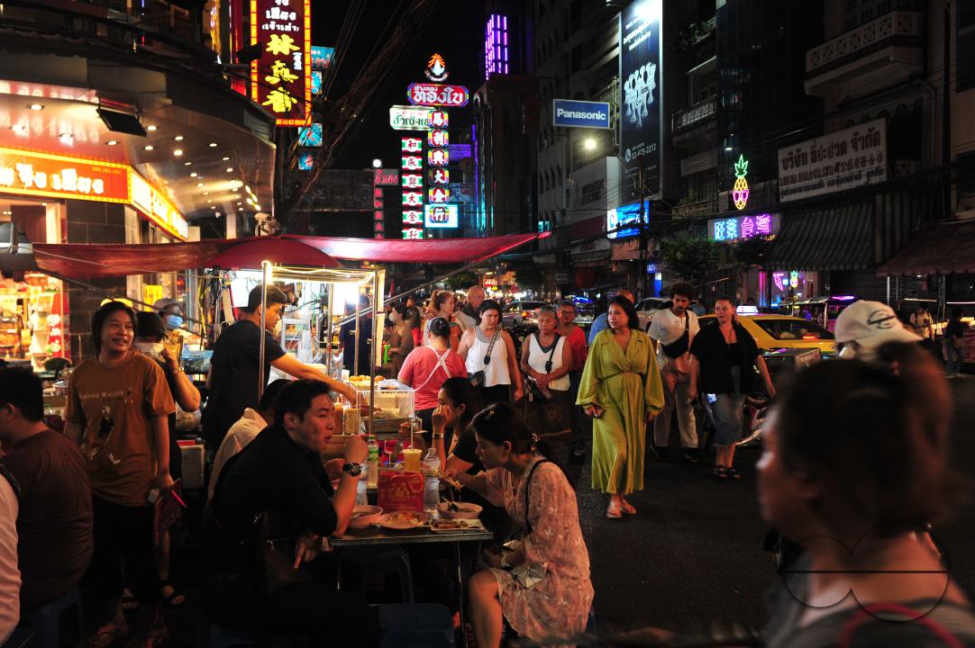 Chinatown in Bangkok is one of the largest Chinatowns in the world, and is renowned for its incredible shopping and tantalizing cuisine