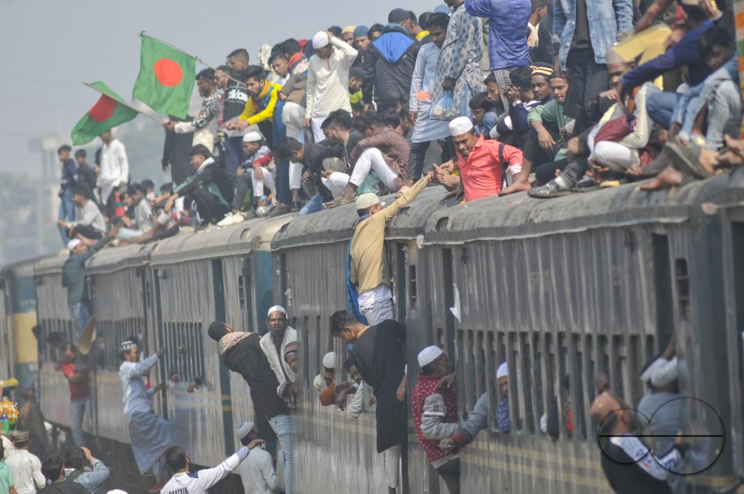 Thousands of Muslim devotees are returning home on an overcrowded train after attending the final prayer of Bishwa Ijtema 2nd phase, which is considered the world's second-largest Muslim gathering after Hajj in Mecca